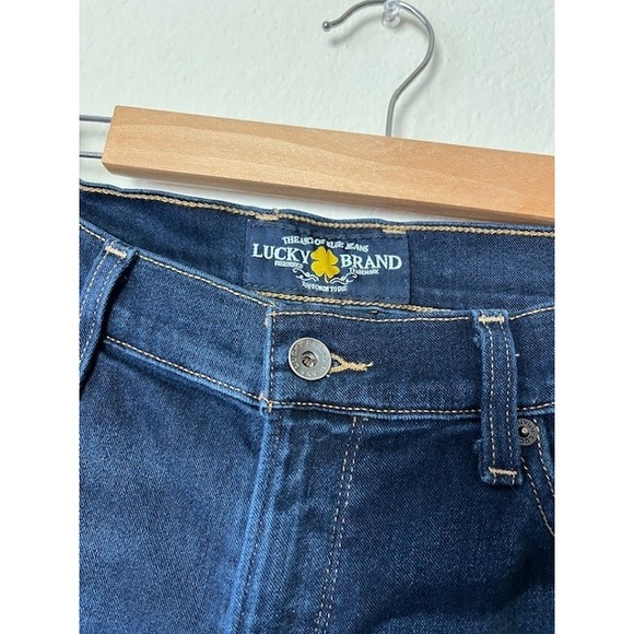 Lucky Brand Jeans Womens 10/30 Charlie Baby Boot Dark Wash Denim Flare Low Rise - Picture 2 of 12